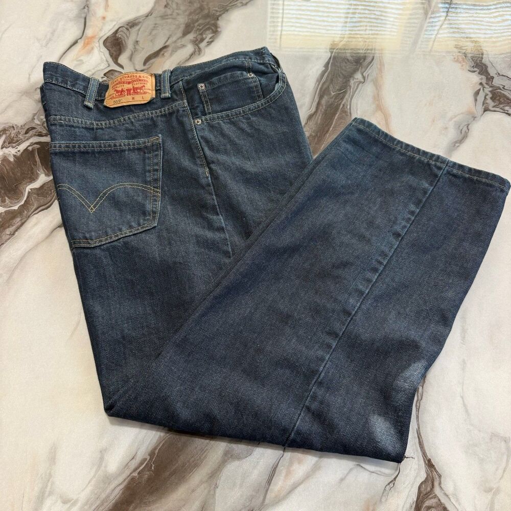 Levi's 559 Men's Jeans 44x28 Relaxed Straight Dark Wash Blue Denim (Tag 44x30)